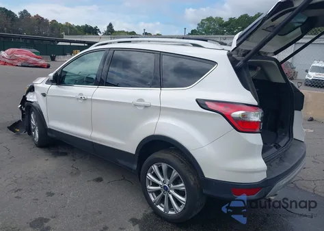 2018 Ford Escape Titanium z USA, uszkodzony, nr VIN 1FMCU9J95JUD12078